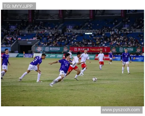 香港足球明星队精彩表演引发热烈反响展现运动精神与团队合作魅力